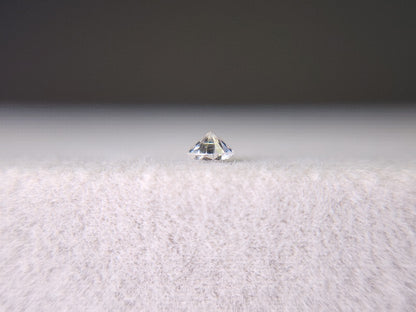 0015-1-23　ダイヤモンド　0.07ct