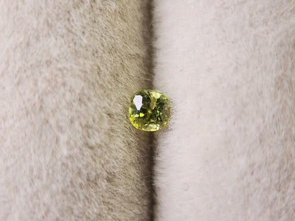 0932-1-8　スフェーン　0.12ct