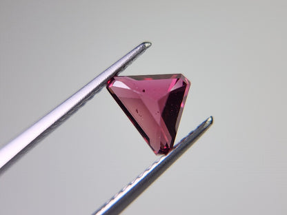 RDGA-12　ロードライトガーネット　1.30ct