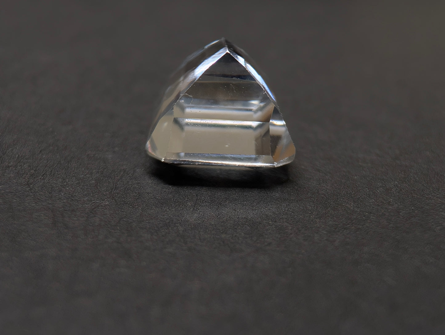 0089 バイカラートパーズ 5.62ct