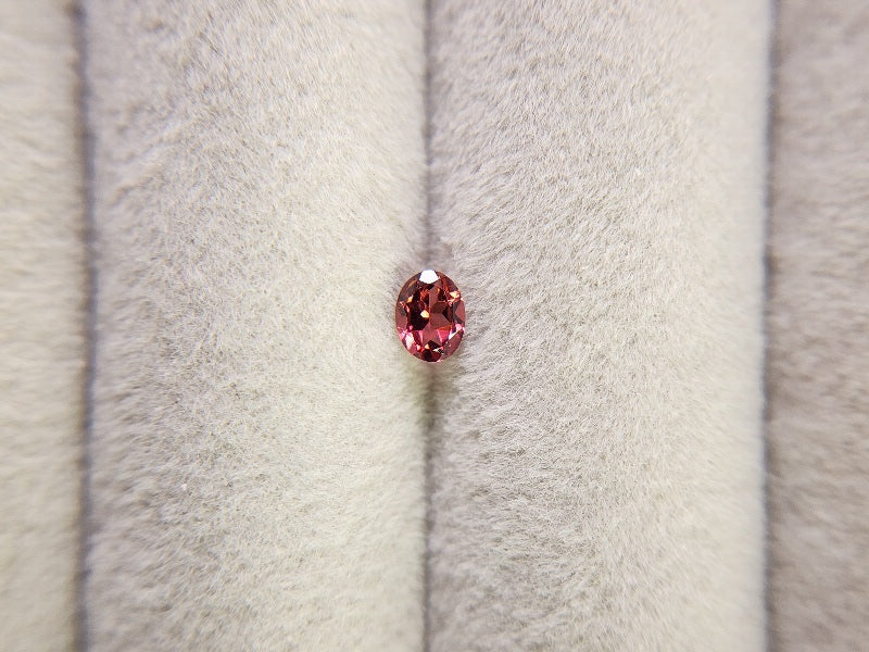 0823-19　スピネル　0.22ct