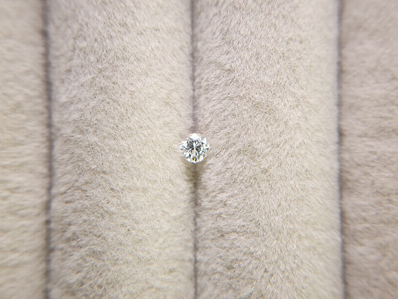 0015-1-12　ダイヤモンド　0.13ct