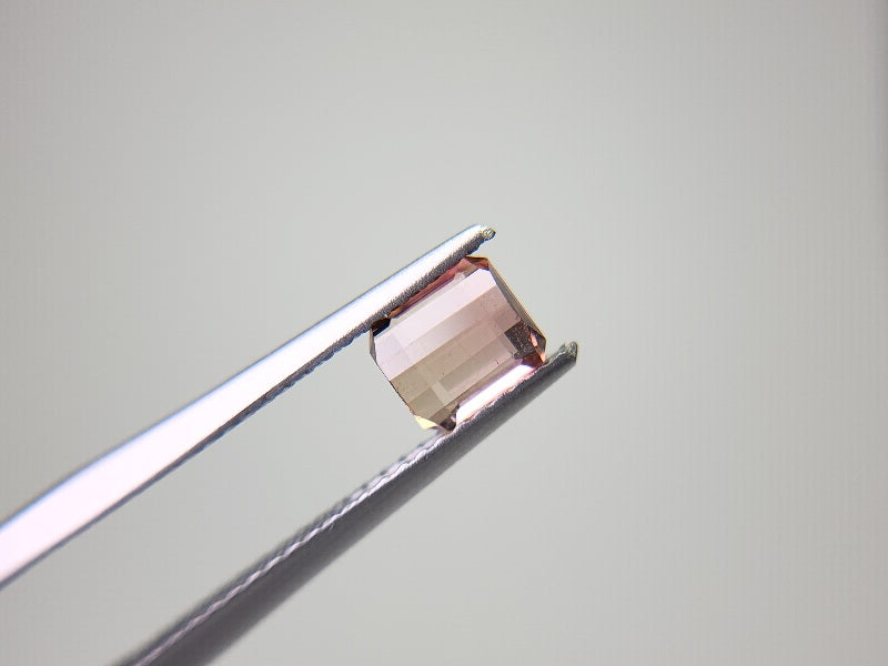 0879-15　トルマリン　0.79ct