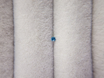 0015-3-10　ブルーダイヤモンド(トリートメント)　0.03ct