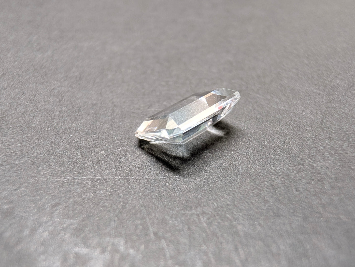 0081 バイカラートパーズ 3.39ct