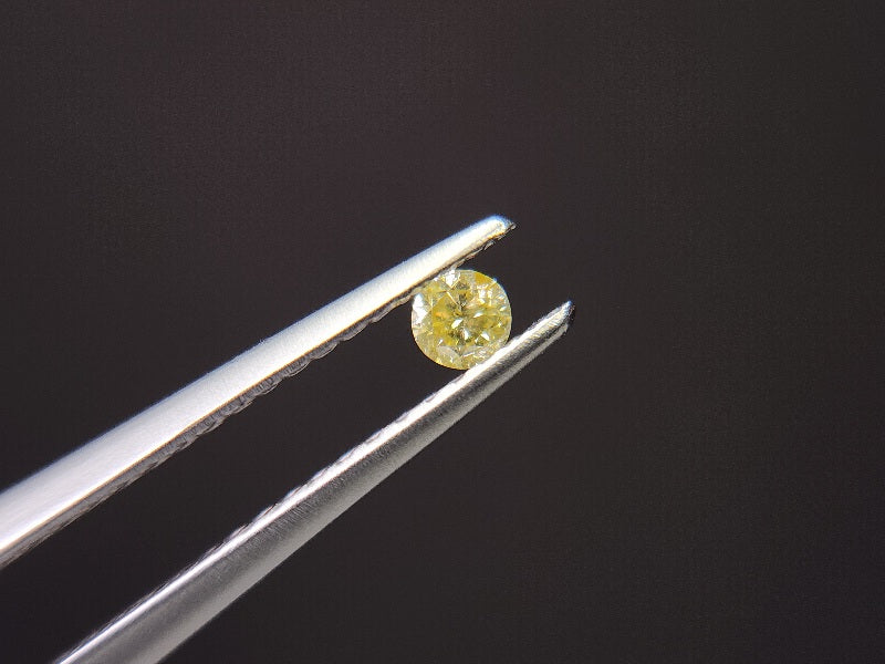 yeDM-6　イエローダイヤモンド　0.07ct
