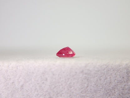 r-BE-1　レッドベリル　0.12ct