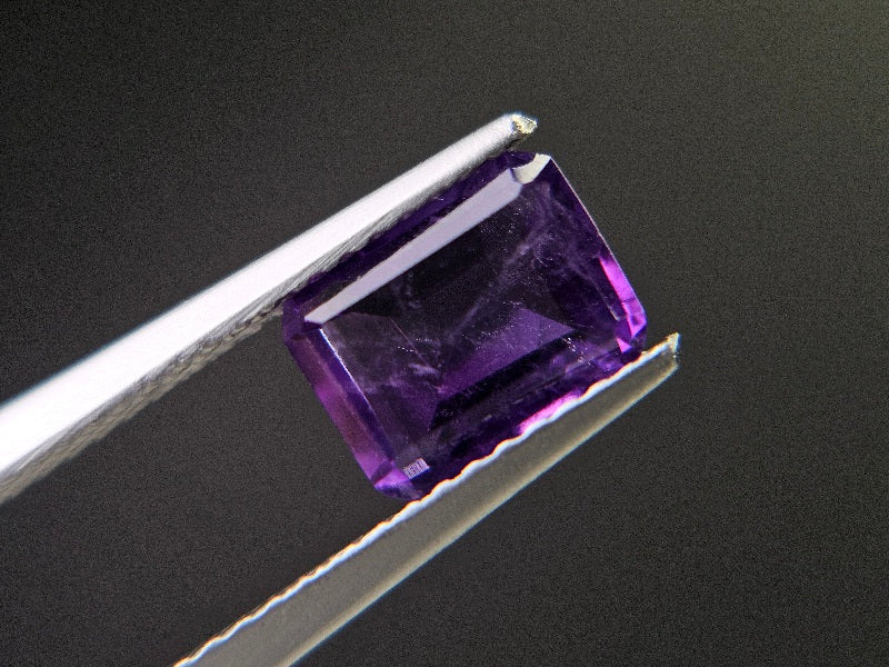 AM-64　アメジスト　1.37ct