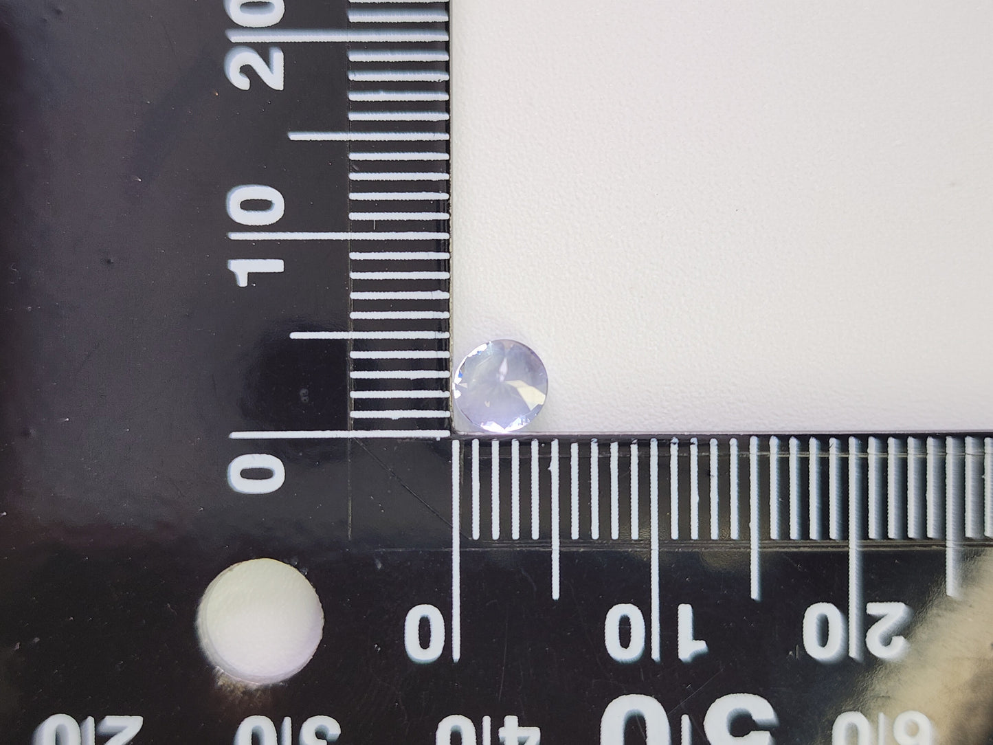 0657-24-3　ゾイサイト　0.41ct