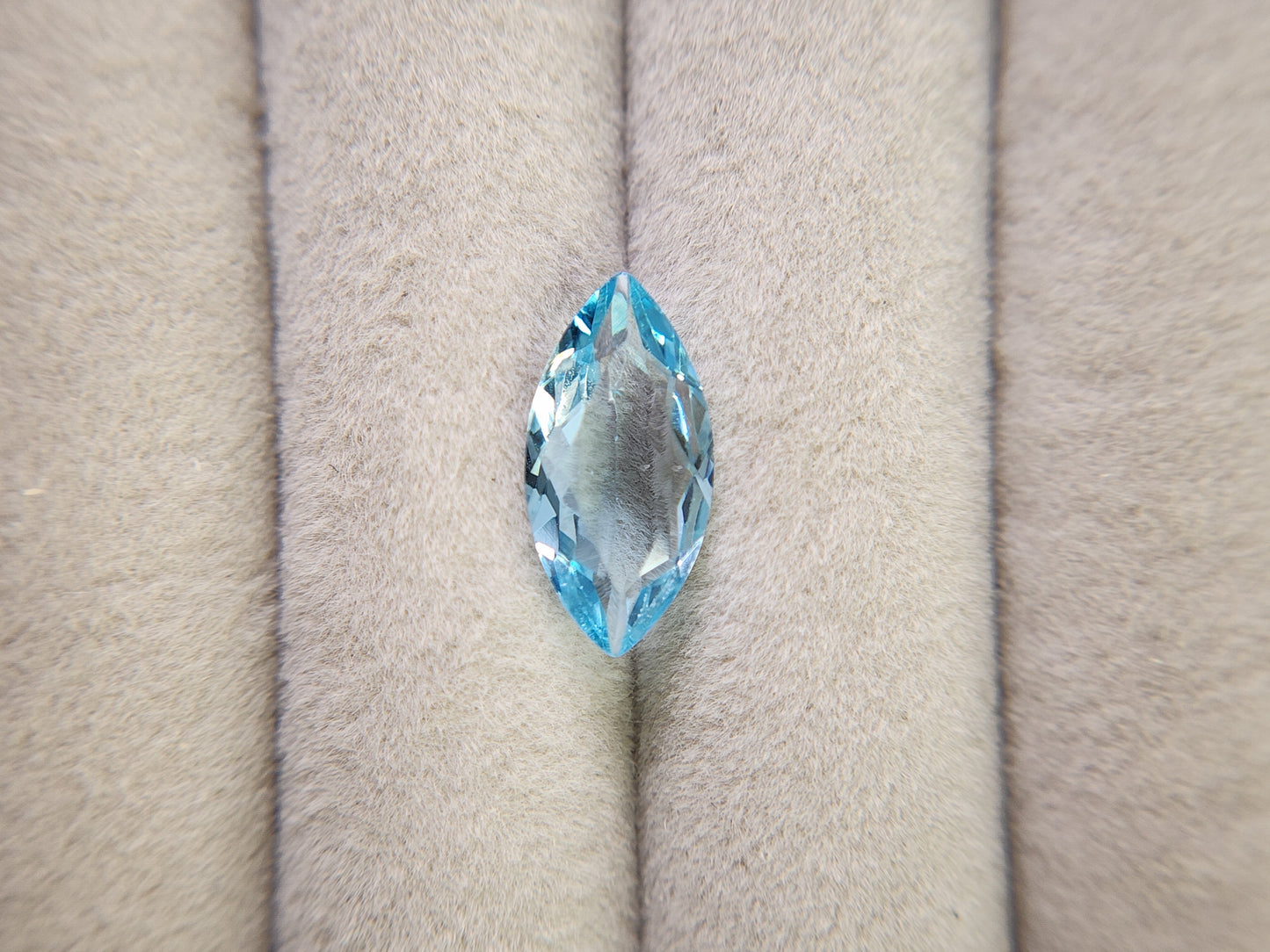 0917-3　ブルートパーズ　4.28ct