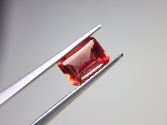 0151-1-3　バイカラーアンデシン　0.99ct