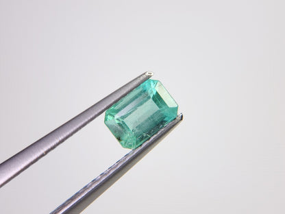 EM-7　エメラルド(ザンビア産)　0.59ct