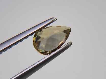 0644-17-1　ゾイサイト　0.38ct