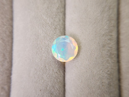 0909-3-5　オパール　0.78ct