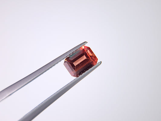 0151-3-1　バイカラーアンデシン　1.10ct