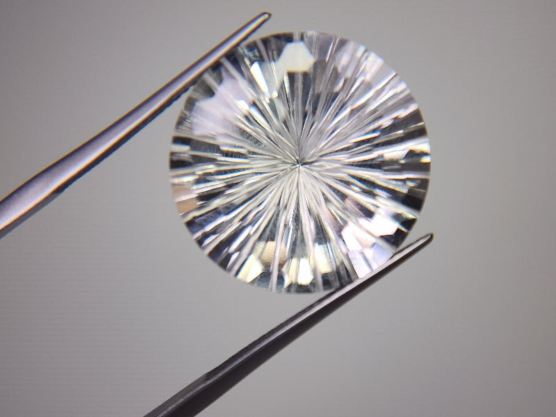 SUI-5　水晶　23.58ct