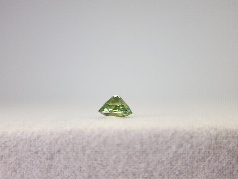 0873-5-3　デマントイドガーネット　0.25ct