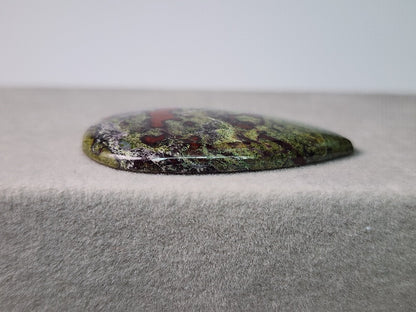0934-3　ドラゴンブラッドジャスパー　49.66ct