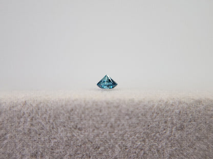 0015-3-6　ブルーダイヤモンド(トリートメント)　0.05ct