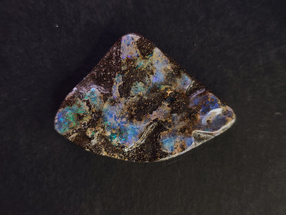 0903-6　ボルダーオパール（穴あき）　40.79ct