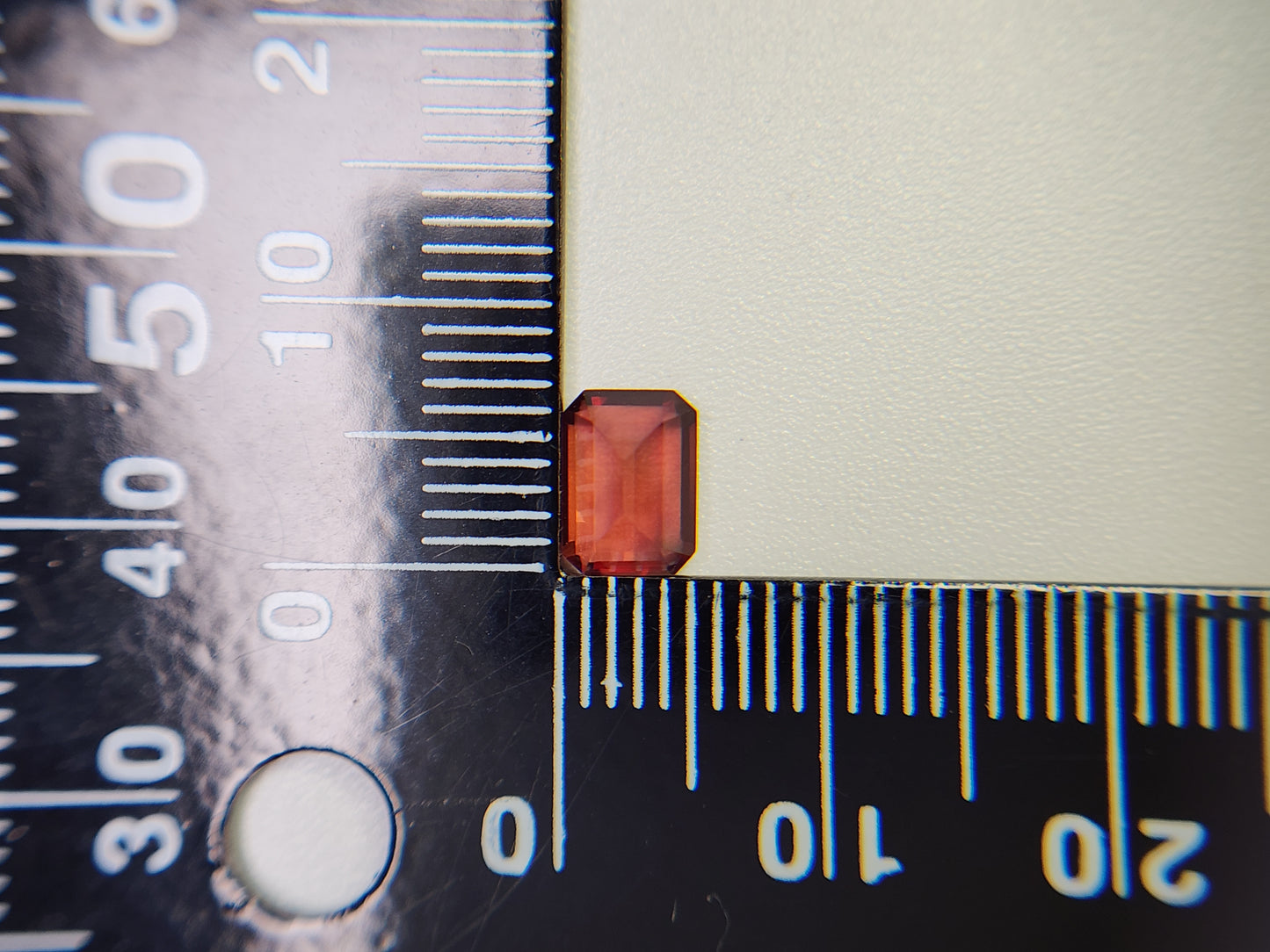0151-3-4　バイカラーアンデシン　1.01ct