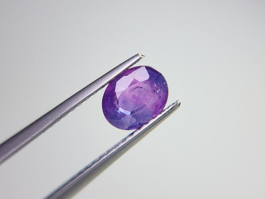 SA-62　蛍光！サファイア　1.09ct