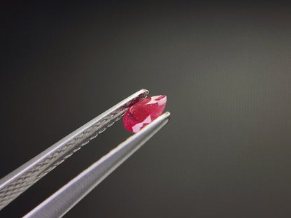 r-BE-3　レッドベリル　0.11ct
