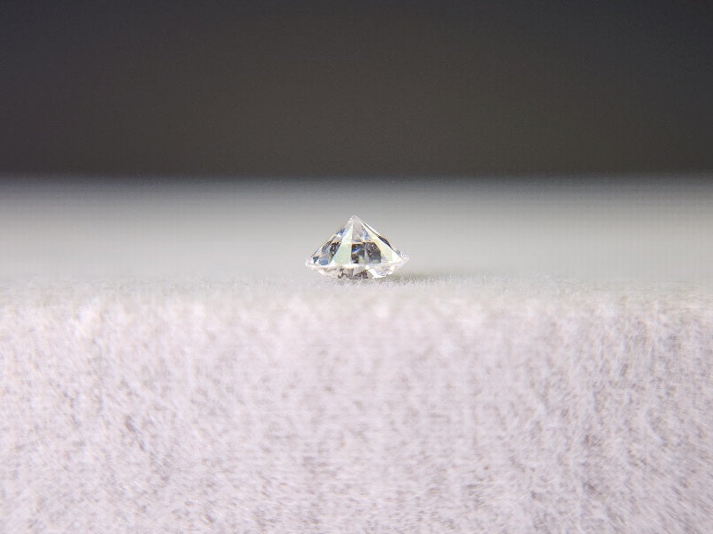 0015-1-11　ダイヤモンド　0.15ct