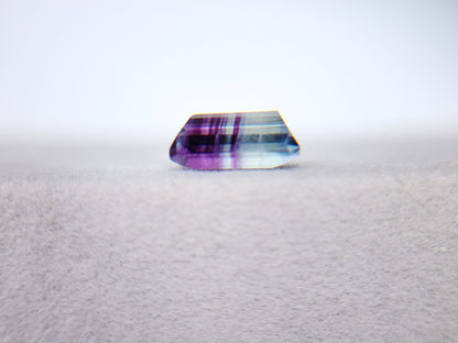 bc-FLO-47　バイカラーフローライト　2.35ct