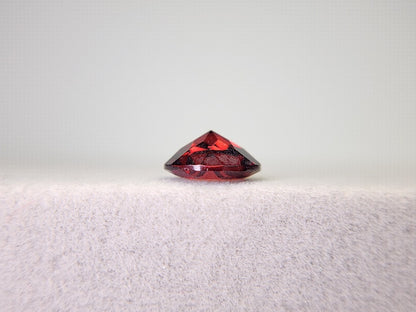 0910-5-6　ガーネット　2.11ct