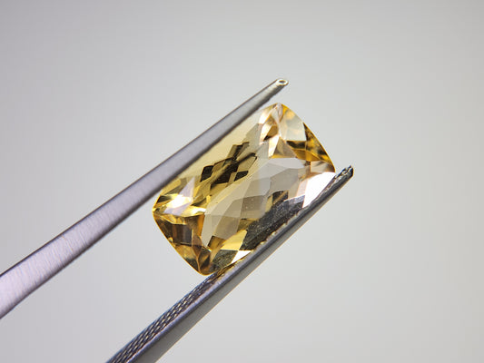 0365-4-8　バイカラーシトリン　2.78ct