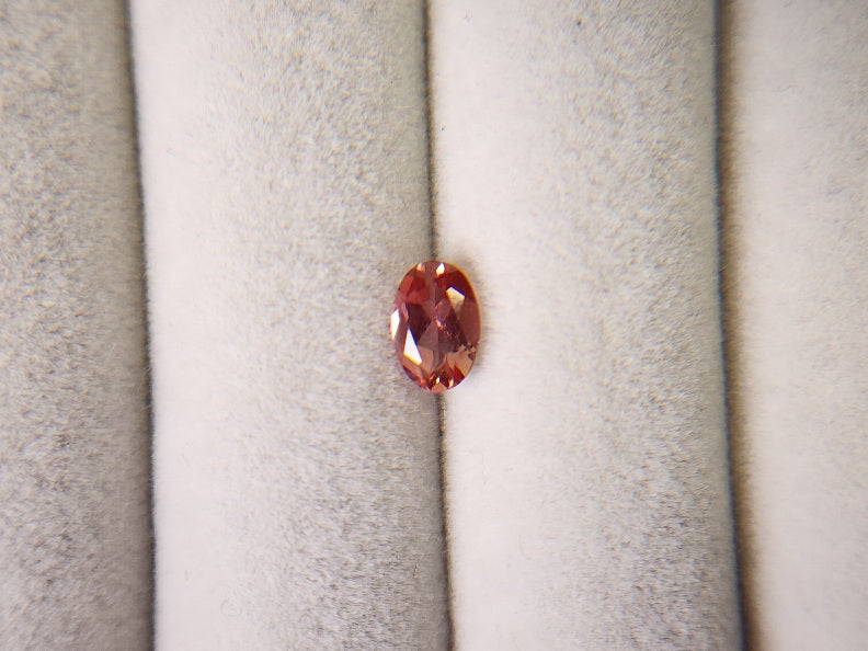 0152-2-12　バイカラーアンデシン　0.41ct