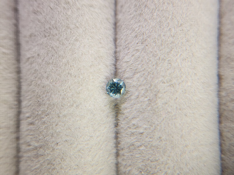 0090-33　モンタナサファイア　0.16ct