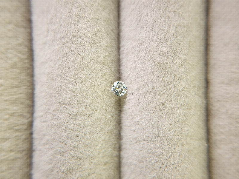 睡蓮　ダイヤモンドクラウン　1.5cm程度 0015-1-21 ダイヤモンド 0.08ct – 東洋ルース公式オンラインストア