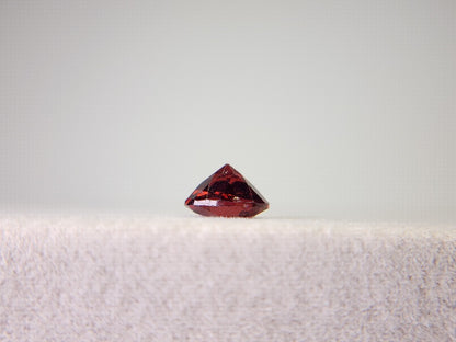 0910-2-5　ガーネット　1.57ct