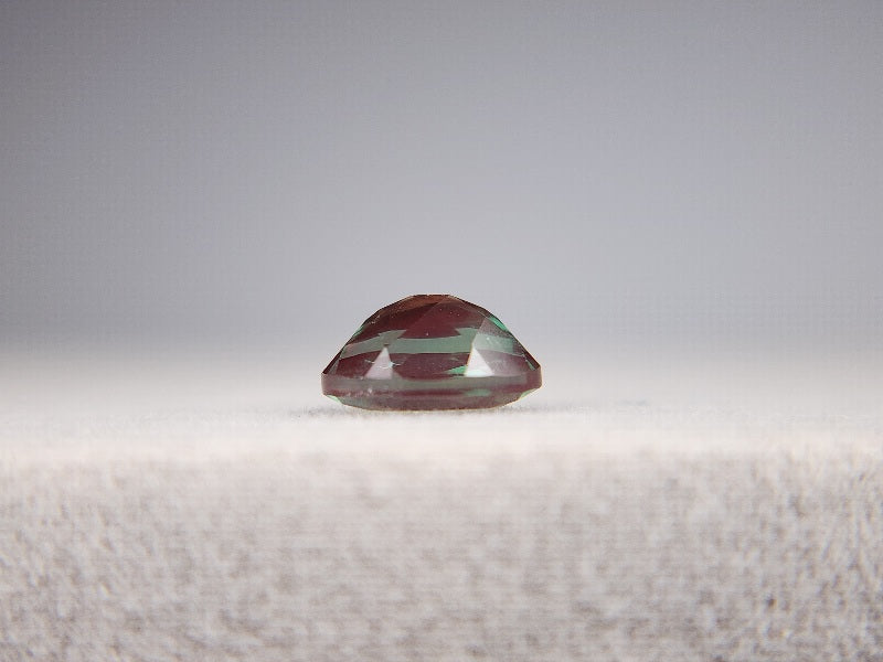 0504-10　バイカラーアンデシン　0.81ct