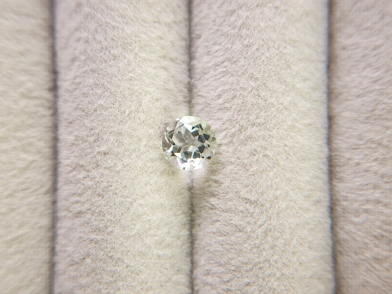 gBE-23　グリーンベリル　0.84ct