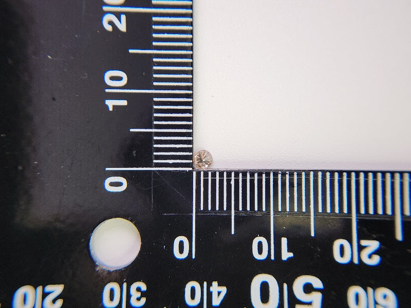 0015-2-1　ブラウンダイヤモンド　0.05ct