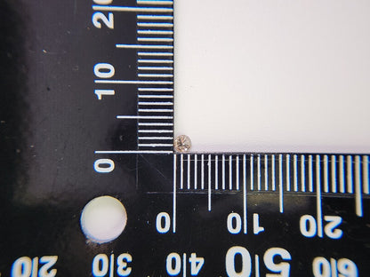 0015-2-1　ブラウンダイヤモンド　0.05ct