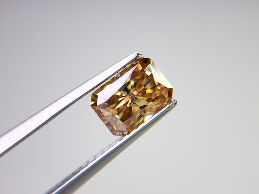 brMOI-3　合成ブラウンモアッサナイト　0.96ct