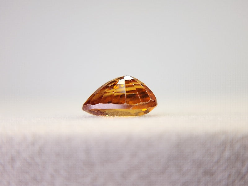 0010-1-4　ジルコン　1.80ct