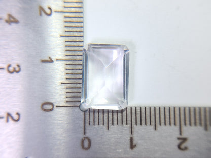 SUI-19　水晶　6.87ct