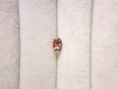 0152-3-6　バイカラーアンデシン　0.37ct