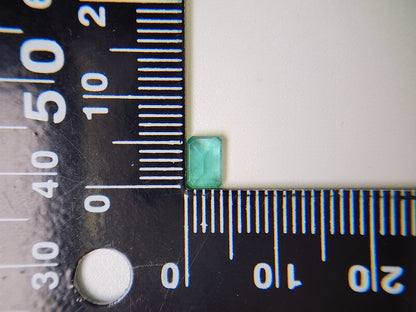 0936-11　エメラルド(ザンビア産)　0.60ct