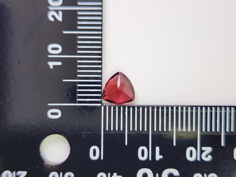 0910-1-5　ガーネット　1.35ct