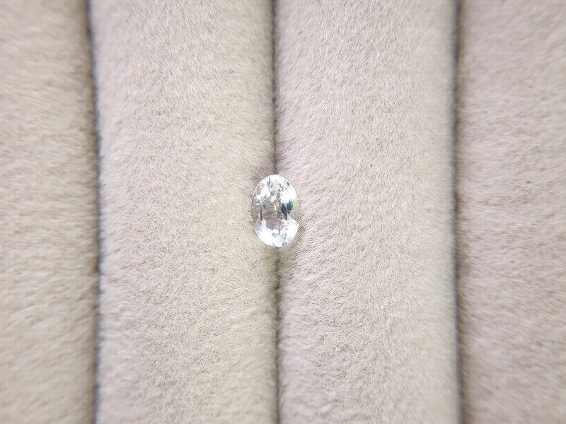 0760-12　アンデシンラブラドライト　0.47ct