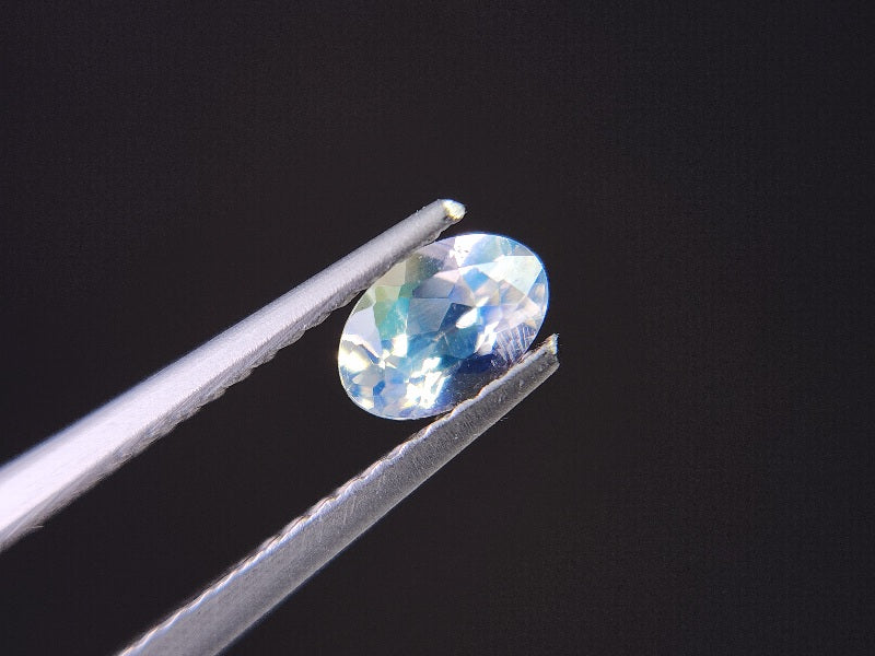 0760-1　アンデシンラブラドライト　0.56ct