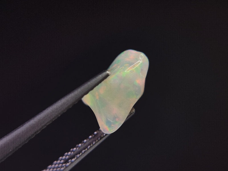 0914-3　さざれオパール（穴あき）　2.39ct